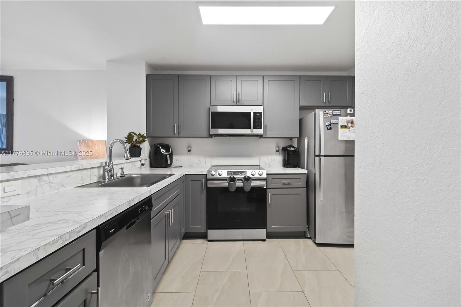 WALDMAN PLAT - Residential