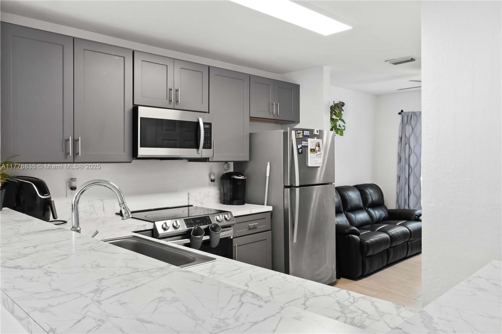 WALDMAN PLAT - Residential