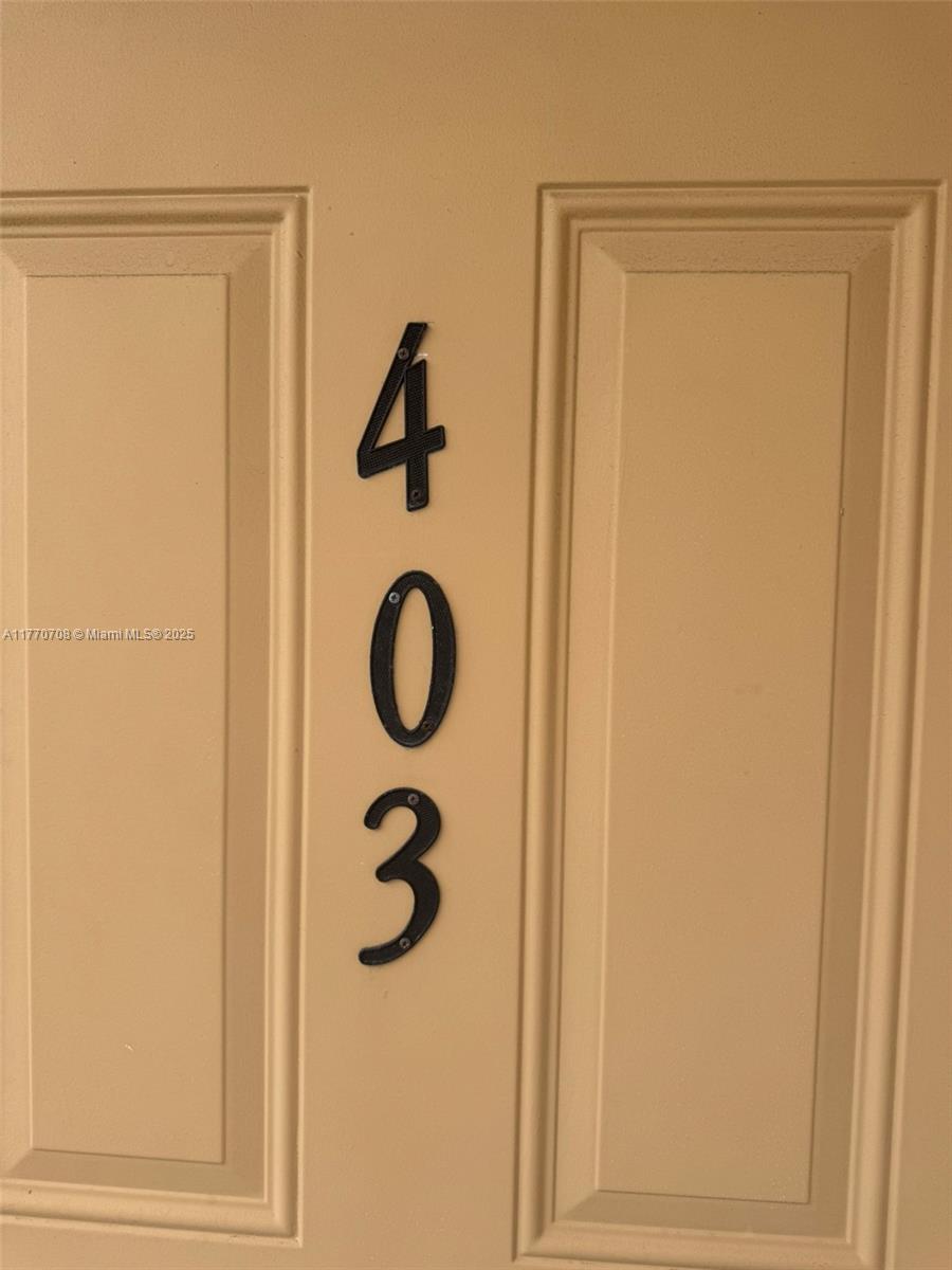 WARRENTON HOUSE CONDO - Residential