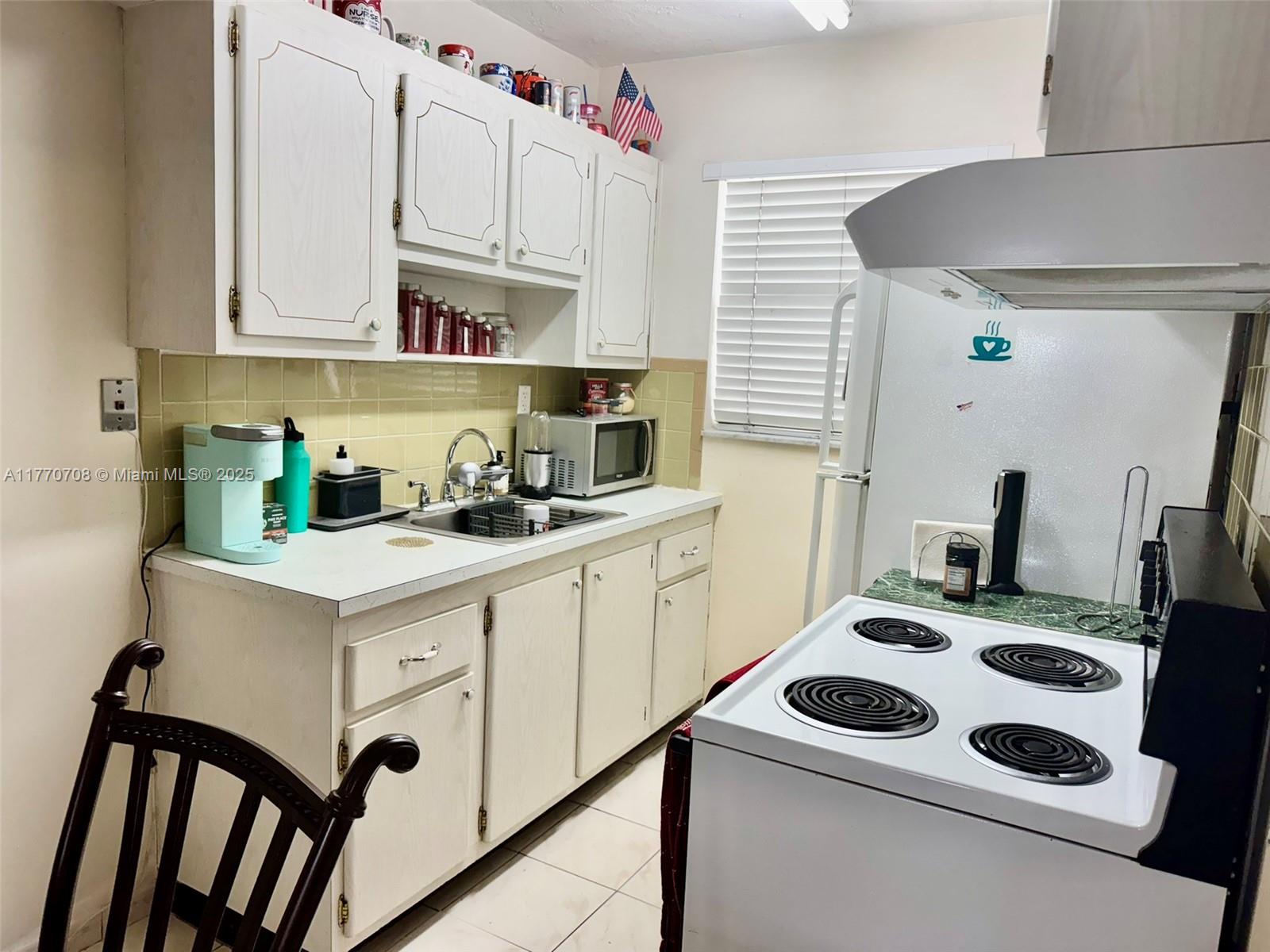 2145 Pierce St 403