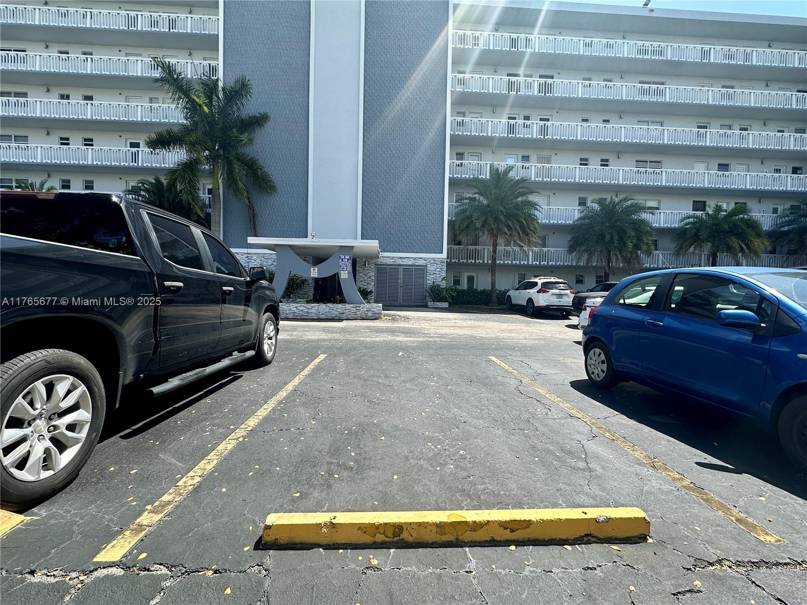 MEADOWBROOK TOWERS CONDO - Residential