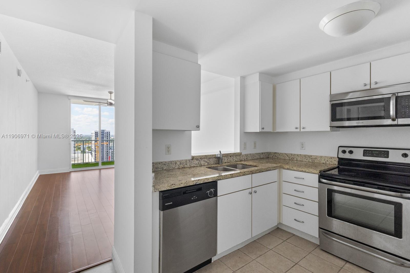 VUE AT BRICKELL CONDO - Residential Lease