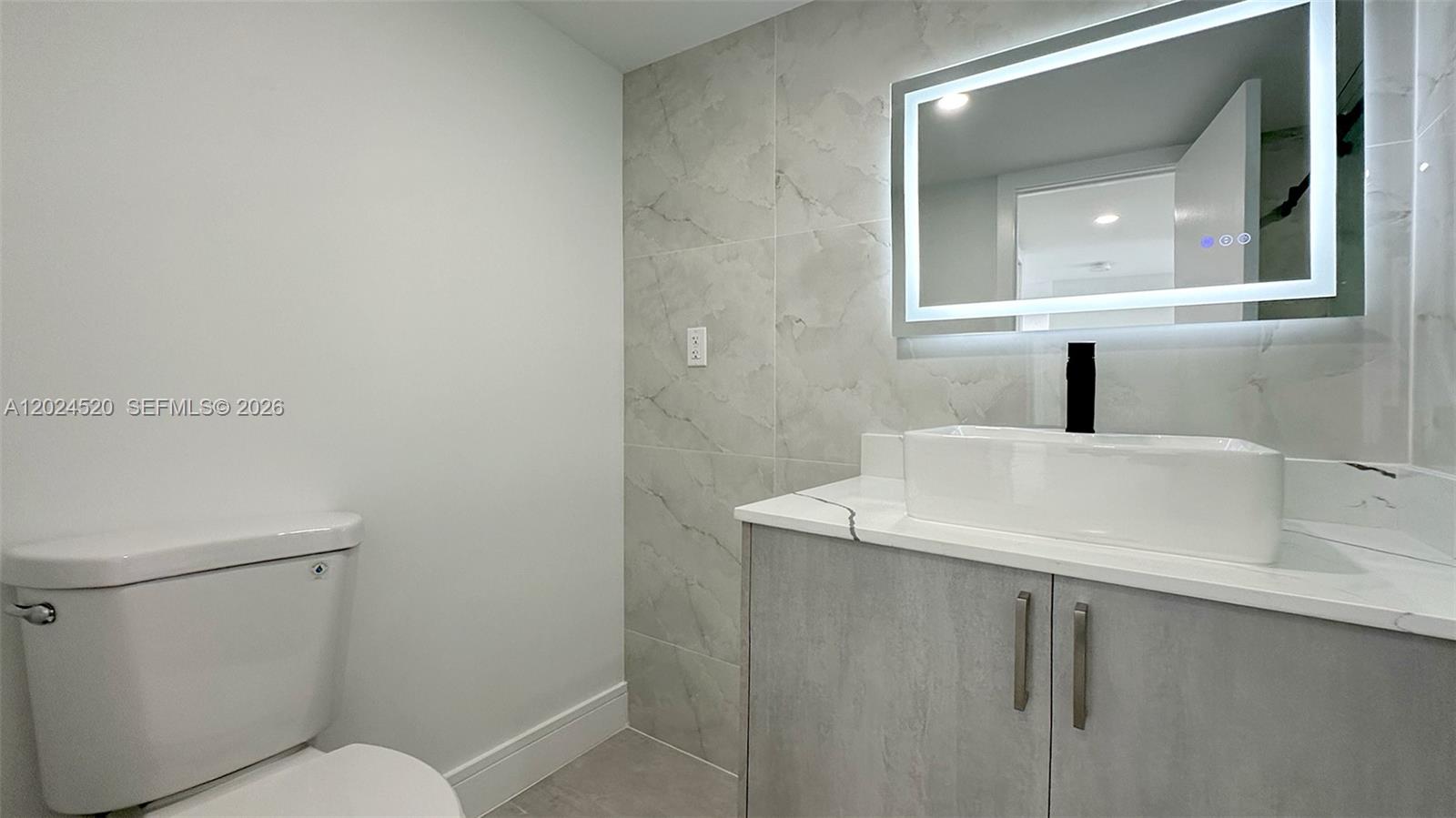 COMMODORE PLAZA CONDO - Residential Lease