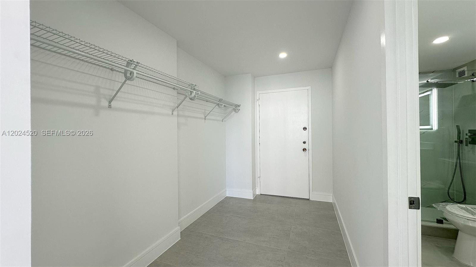 COMMODORE PLAZA CONDO - Residential Lease