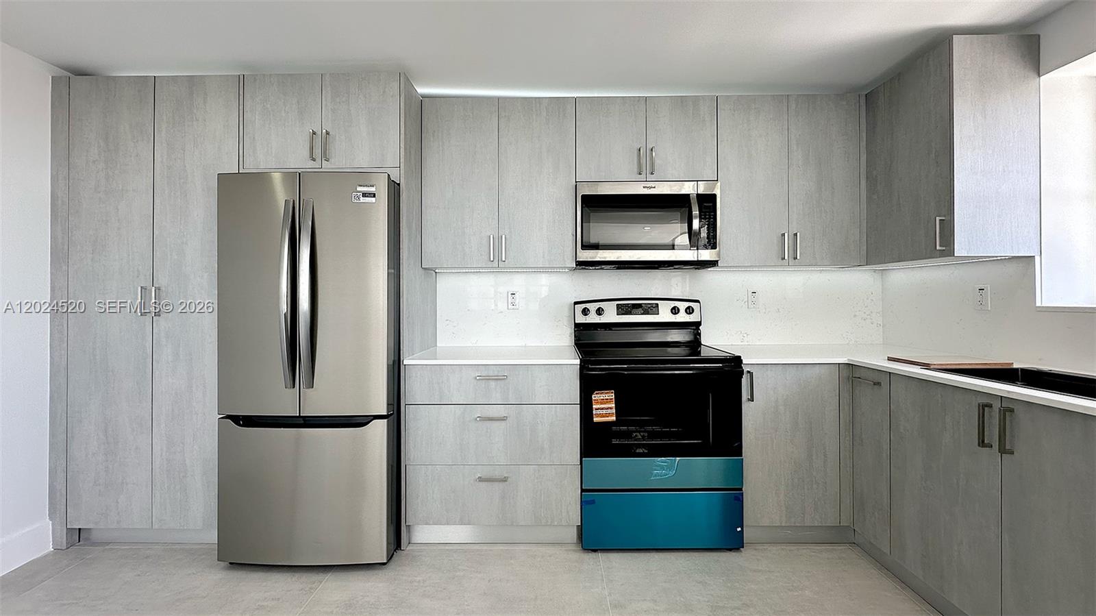 COMMODORE PLAZA CONDO - Residential Lease