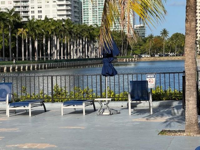 COMMODORE PLAZA CONDO - Residential Lease