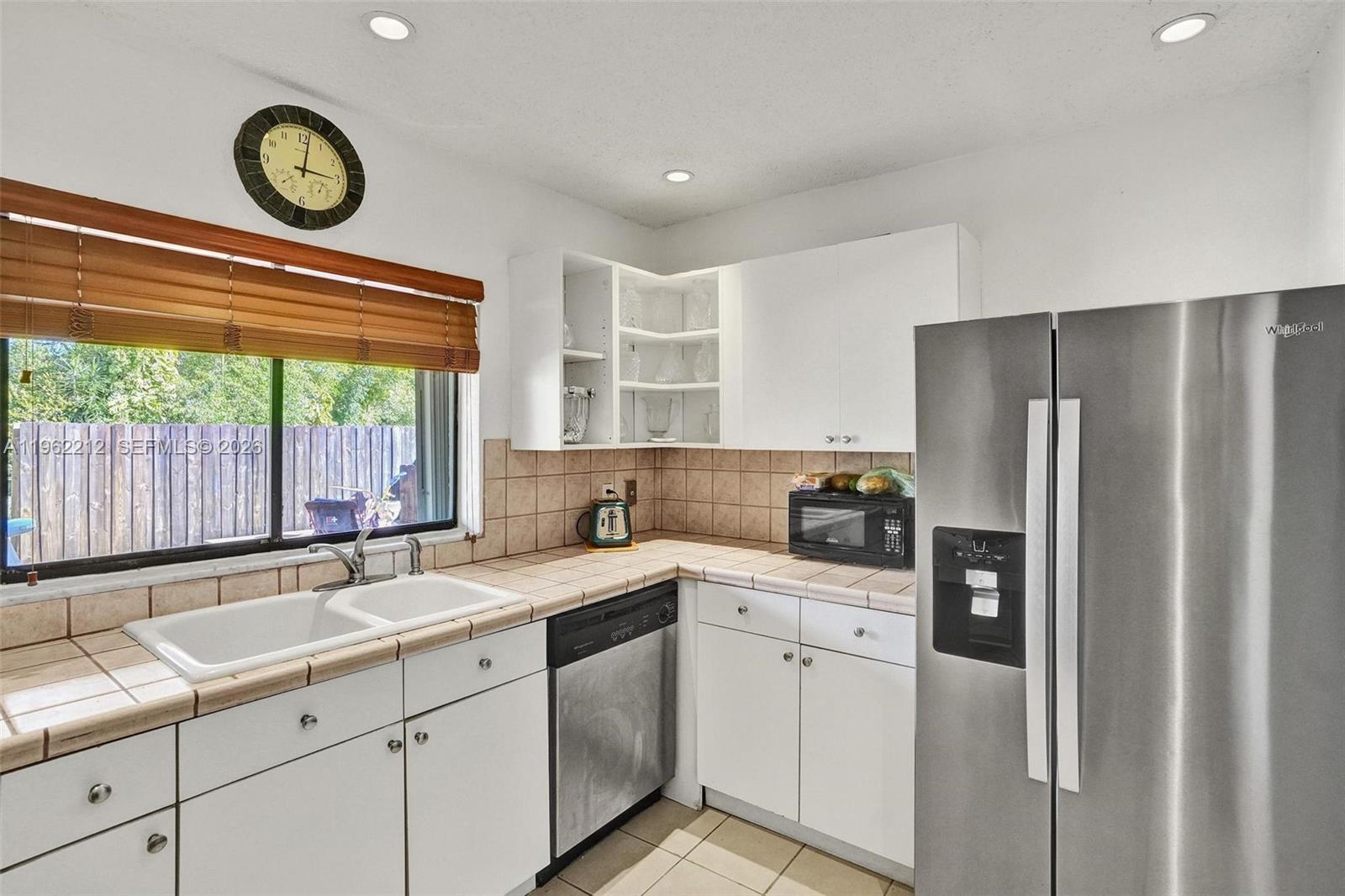 LOS PASEOS - Residential