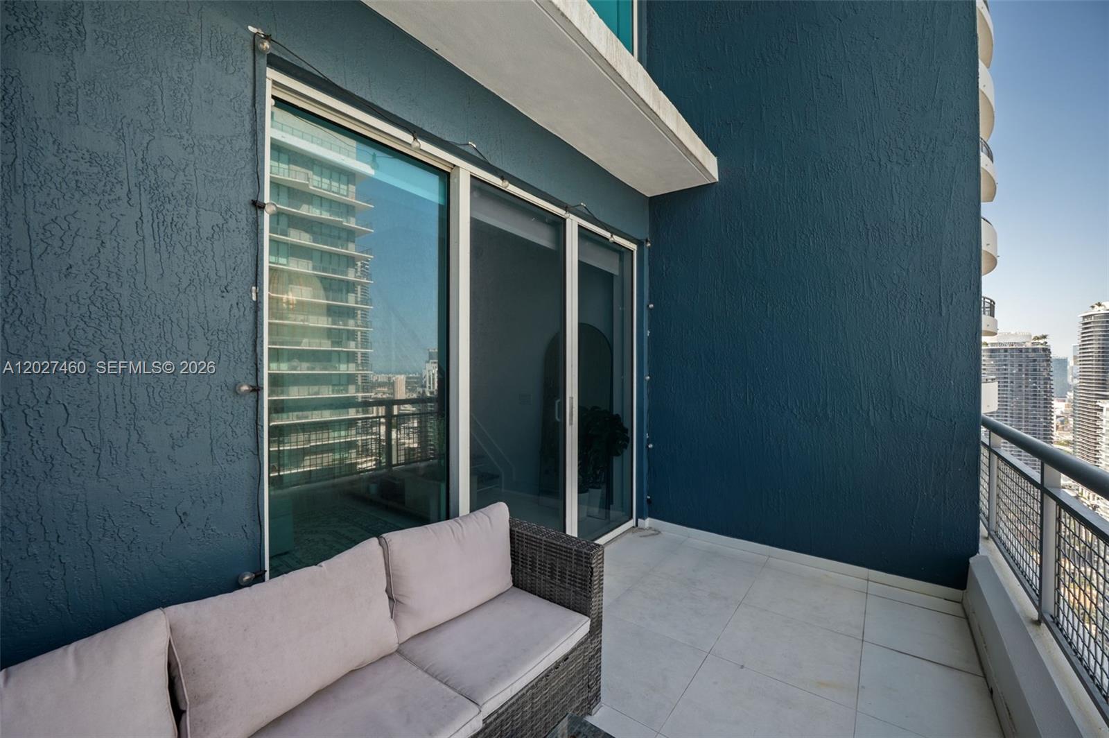 INFINITY AT BRICKELL COND - Residential