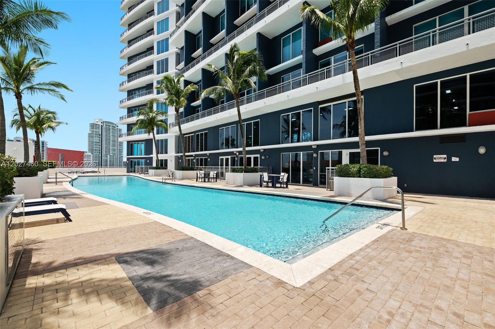 INFINITY AT BRICKELL COND - Residential