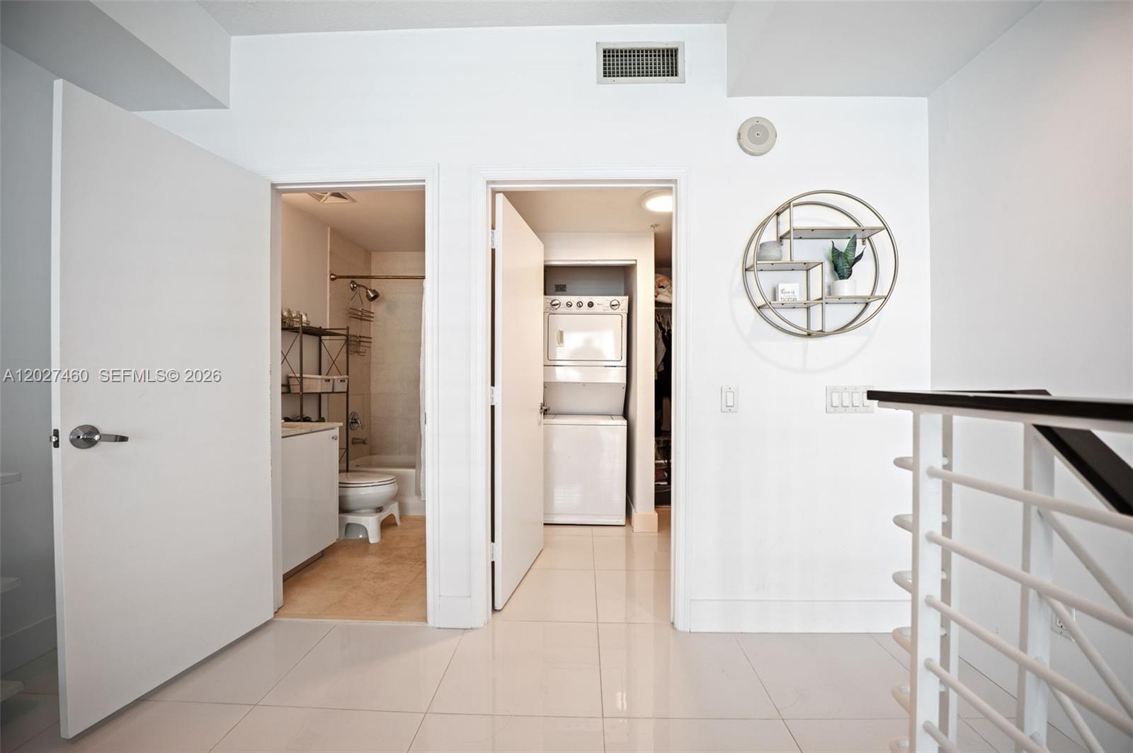 INFINITY AT BRICKELL COND - Residential