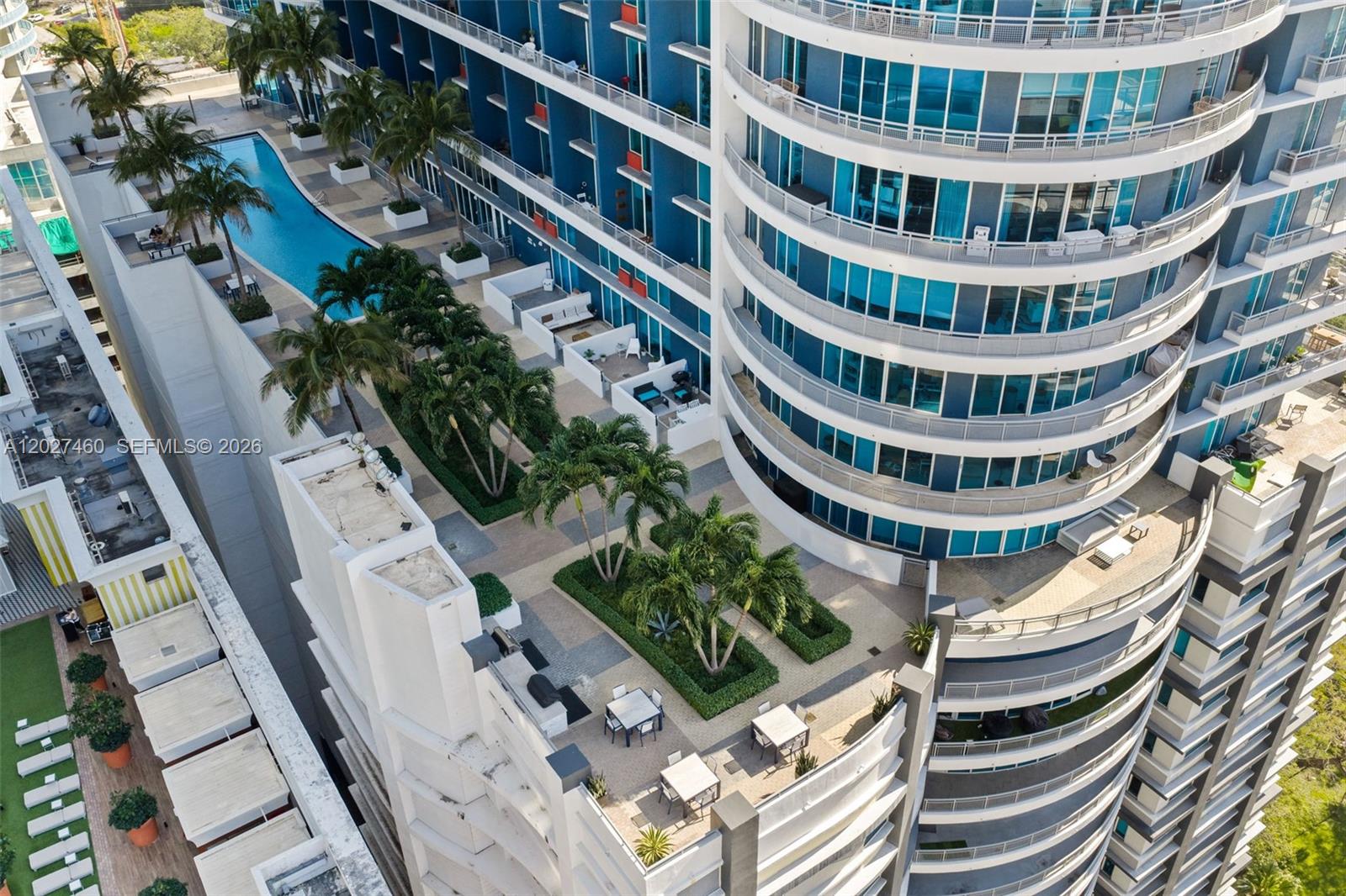 INFINITY AT BRICKELL COND - Residential