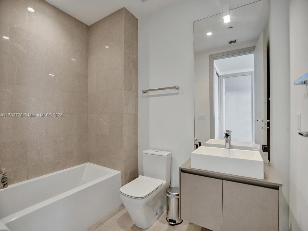 BRICKELL FLATIRON CONDO - Residential