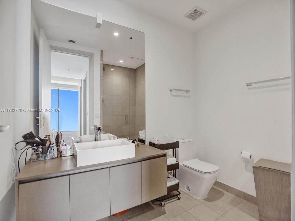 BRICKELL FLATIRON CONDO - Residential