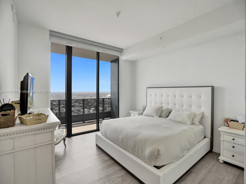 BRICKELL FLATIRON CONDO - Residential