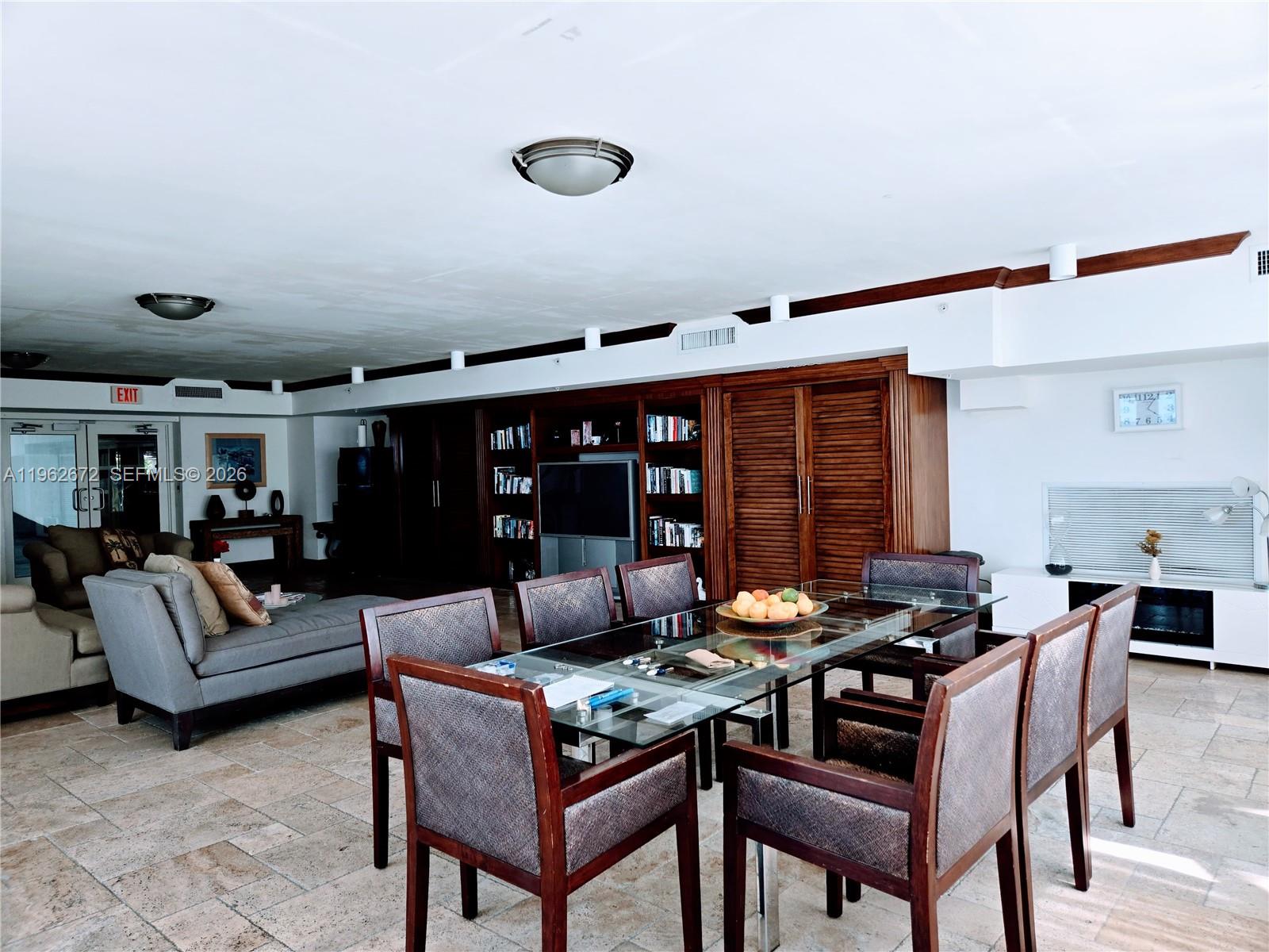 BAYVIEW CONDO AT NORTH BAY - Residential