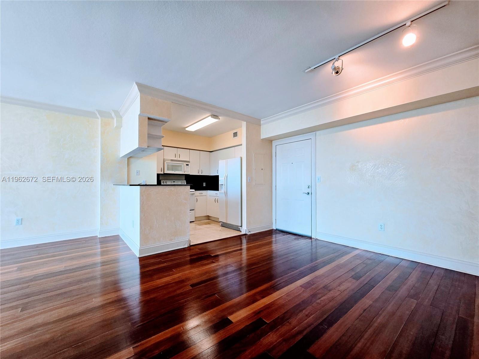 1625 Kennedy Cswy 1207C