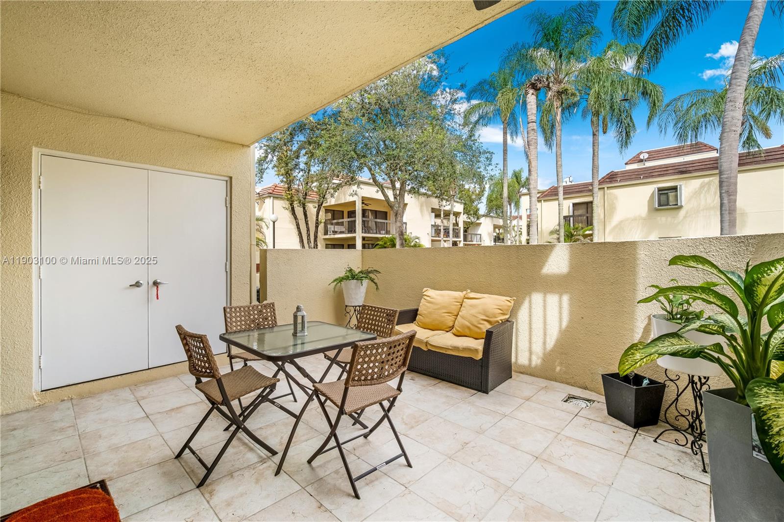 ELAN AT CALUSA CONDO III - Residential Lease