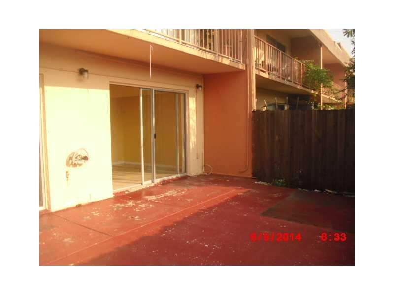 Great 2 beds, 1 bath al University Trail Condo .near to shopping center ,Restaurant and expressway, Property is sold through auction.