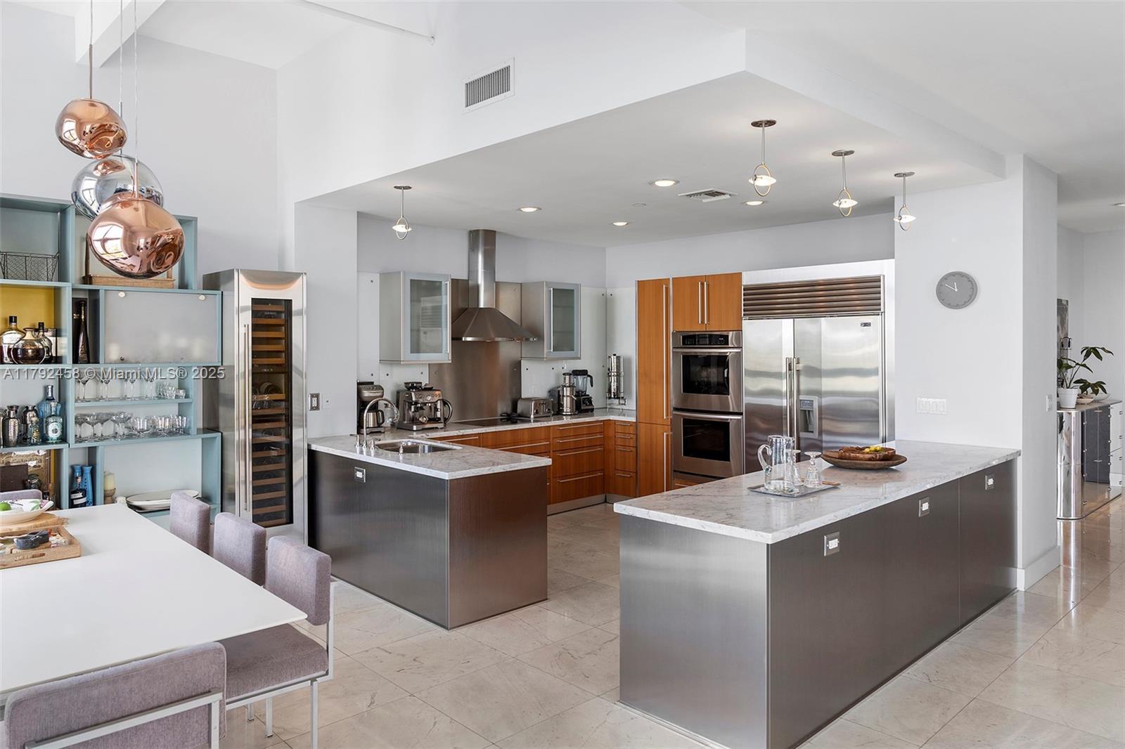 CHATHAM AT AQUA CONDO - Residential