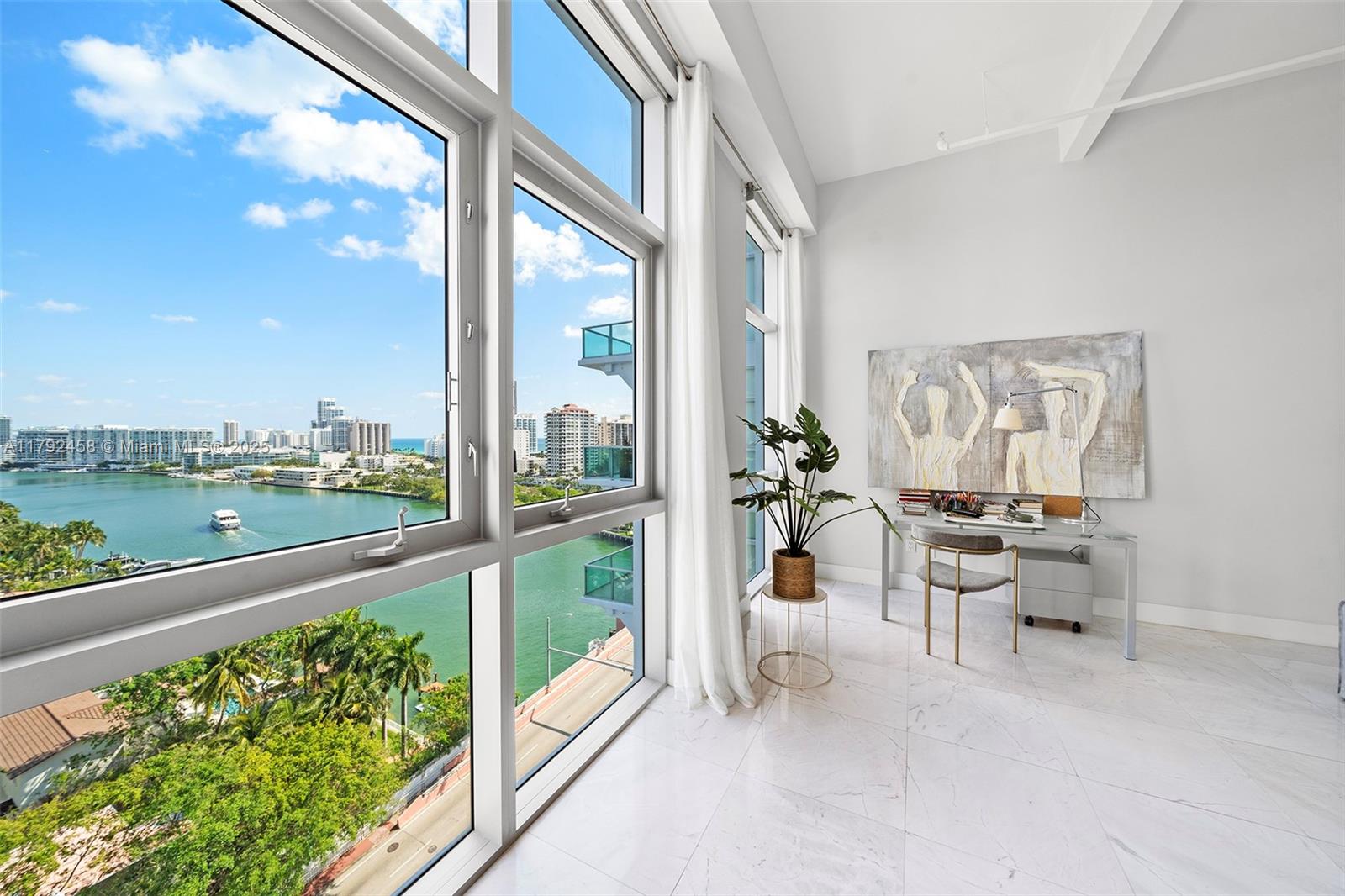 CHATHAM AT AQUA CONDO - Residential