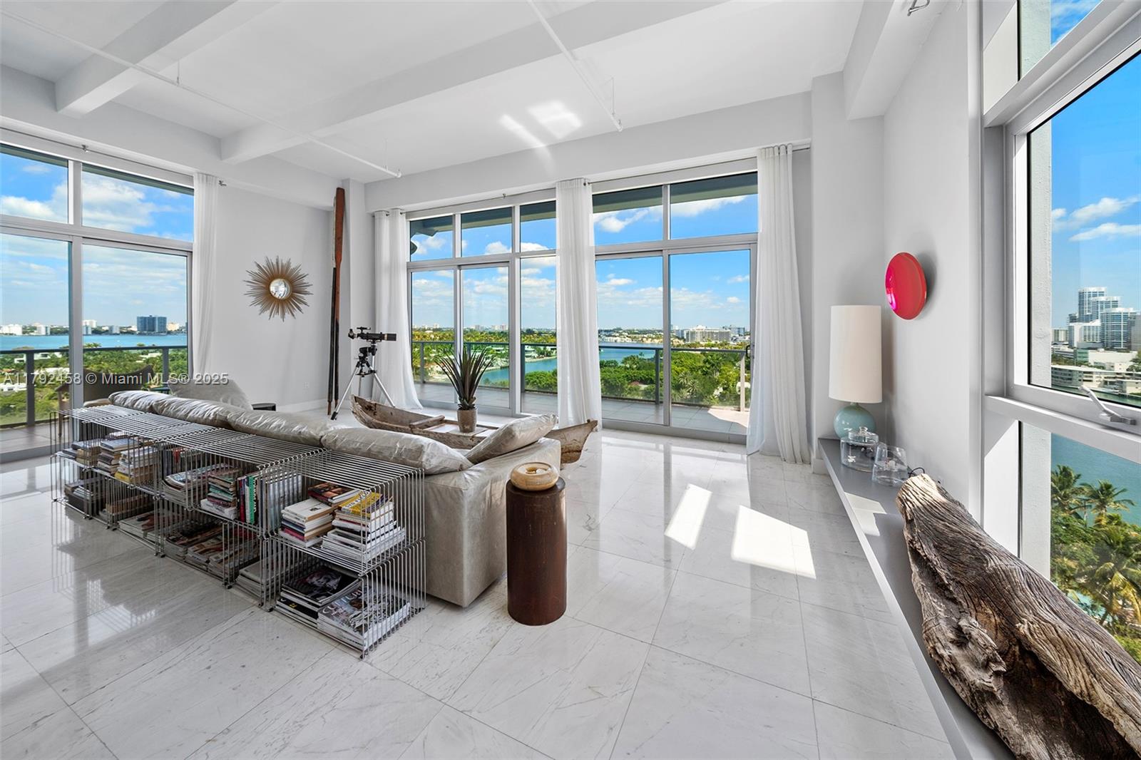 CHATHAM AT AQUA CONDO - Residential