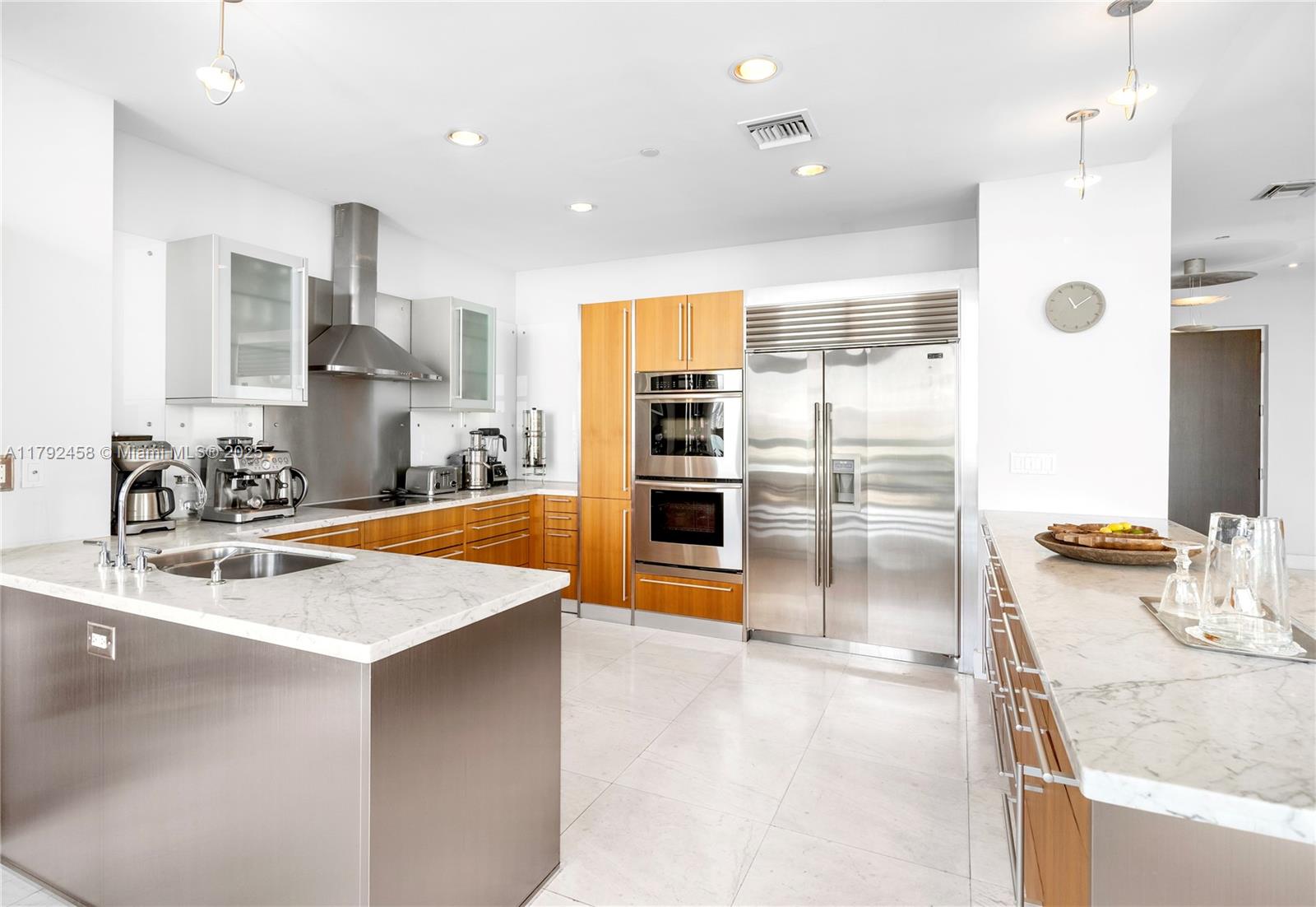 CHATHAM AT AQUA CONDO - Residential