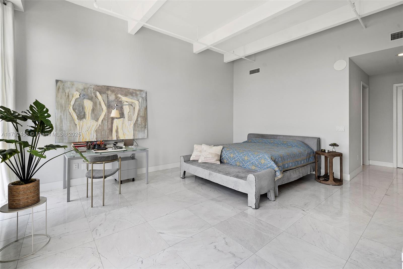 CHATHAM AT AQUA CONDO - Residential