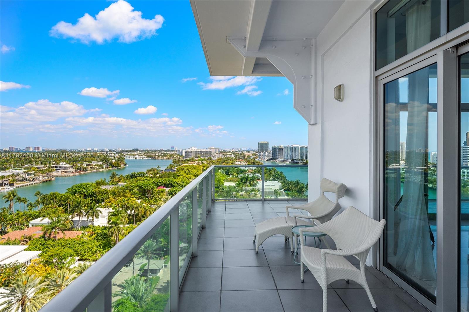 CHATHAM AT AQUA CONDO - Residential