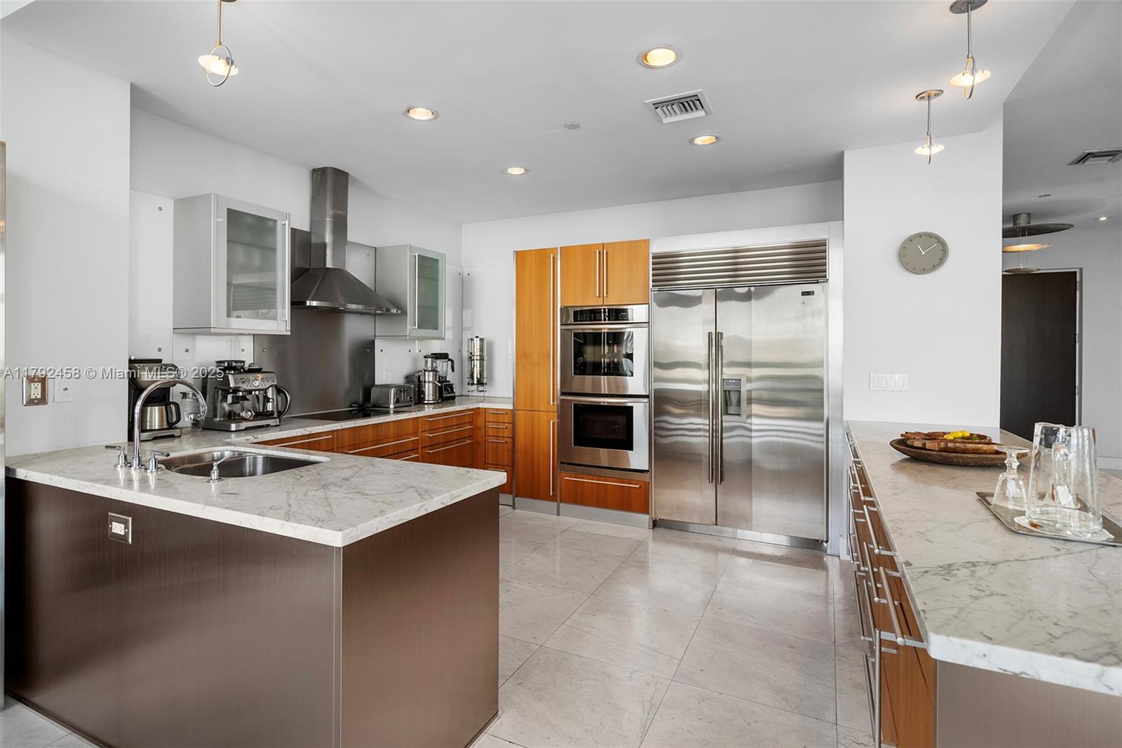 CHATHAM AT AQUA CONDO - Residential