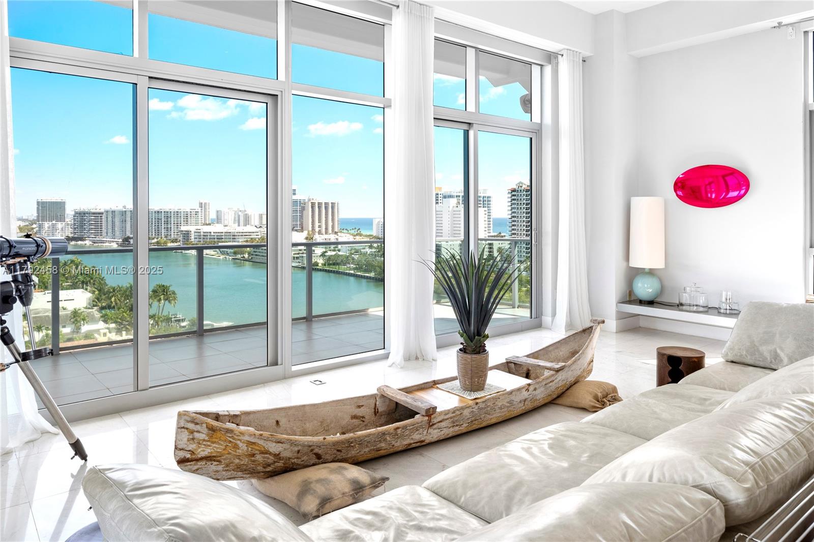 CHATHAM AT AQUA CONDO - Residential