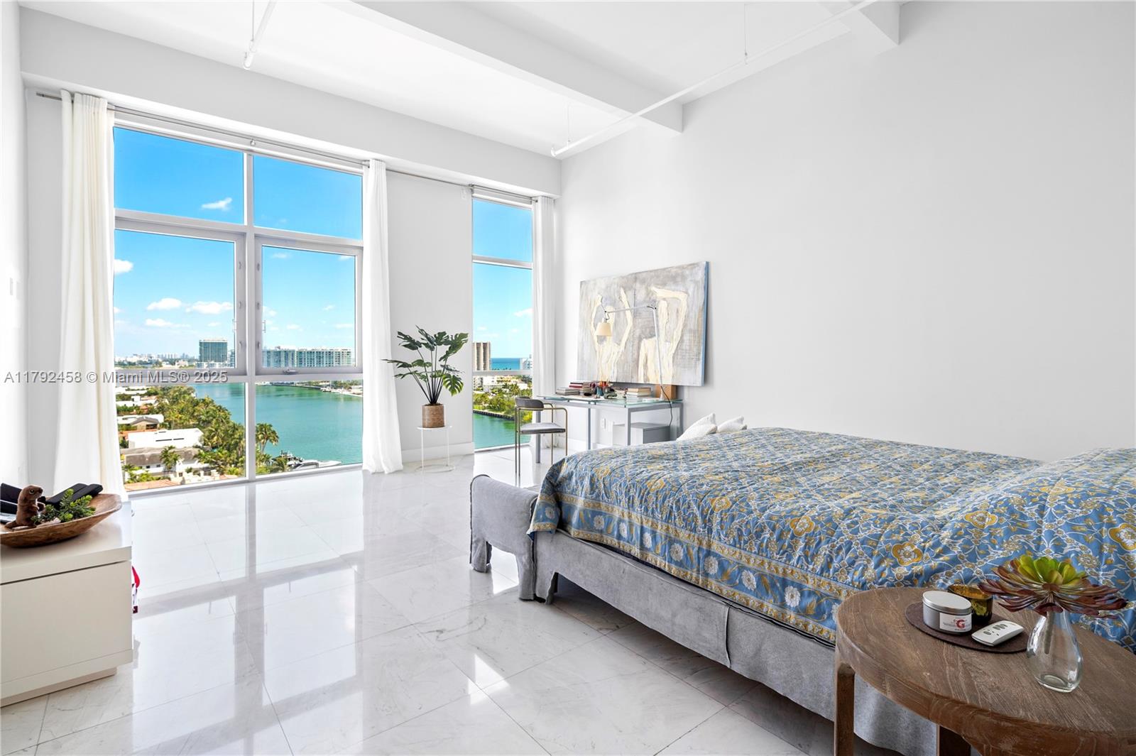 CHATHAM AT AQUA CONDO - Residential