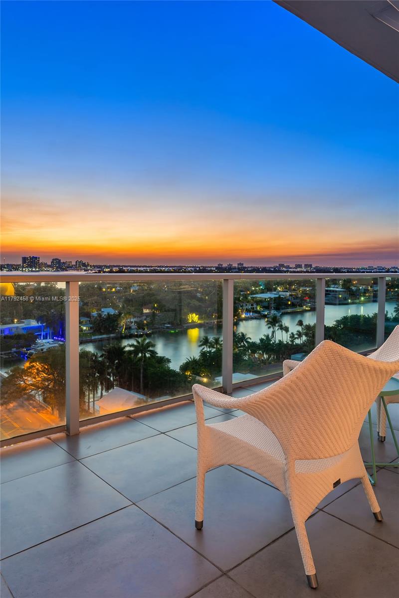 CHATHAM AT AQUA CONDO - Residential
