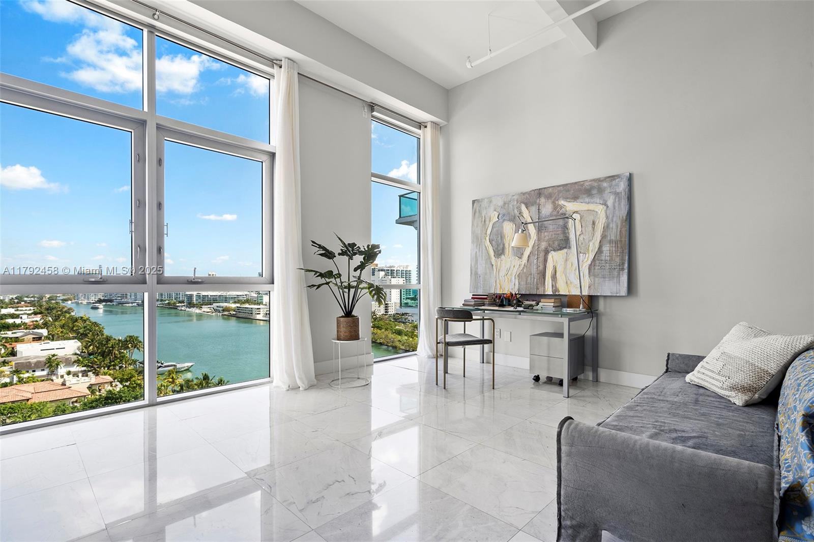 CHATHAM AT AQUA CONDO - Residential
