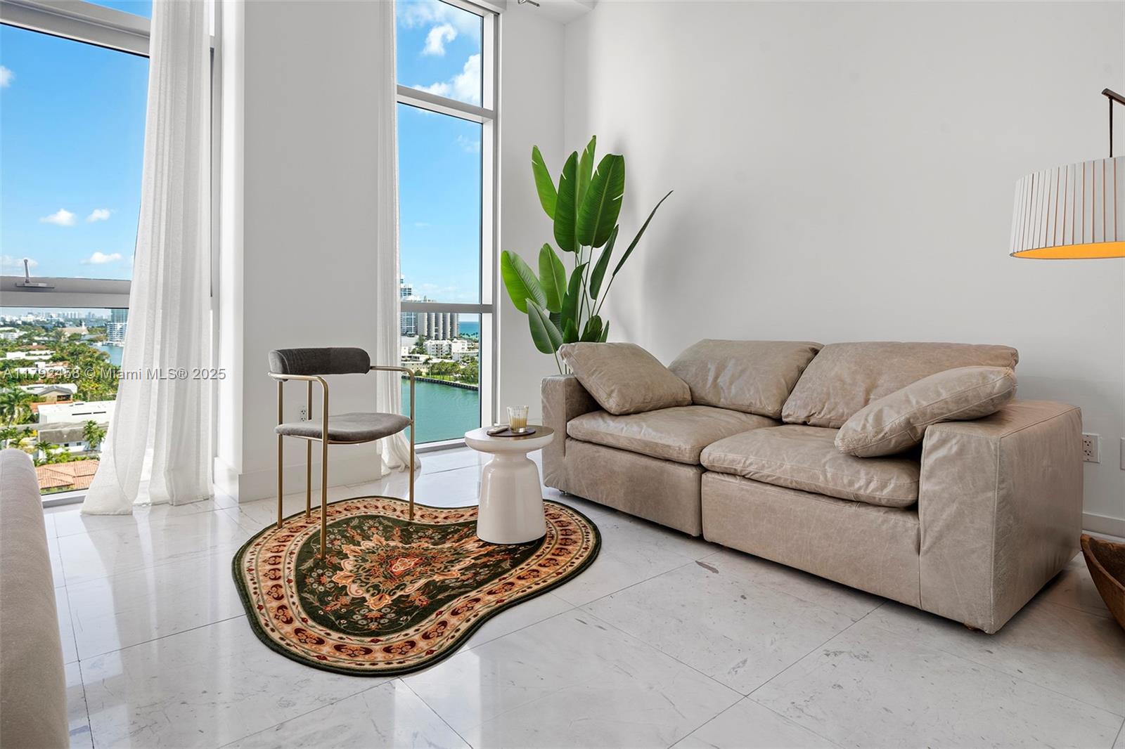 CHATHAM AT AQUA CONDO - Residential