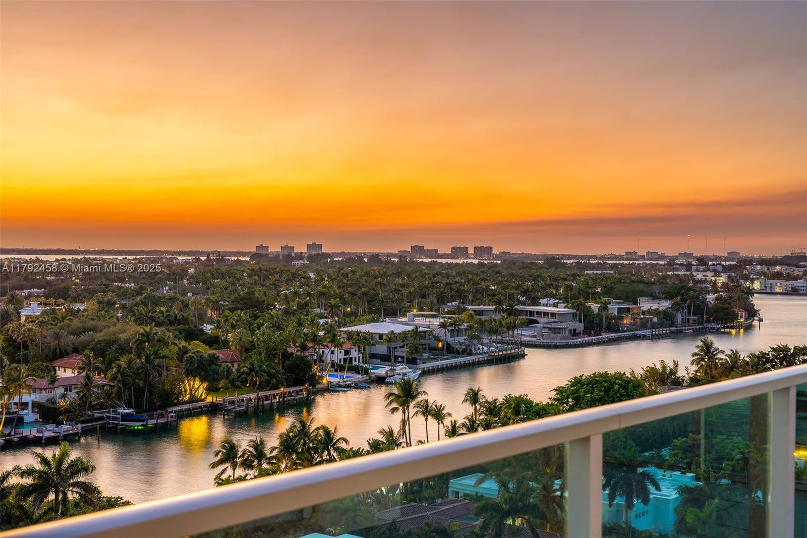 CHATHAM AT AQUA CONDO - Residential