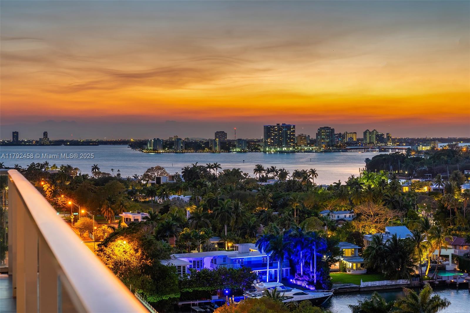 CHATHAM AT AQUA CONDO - Residential