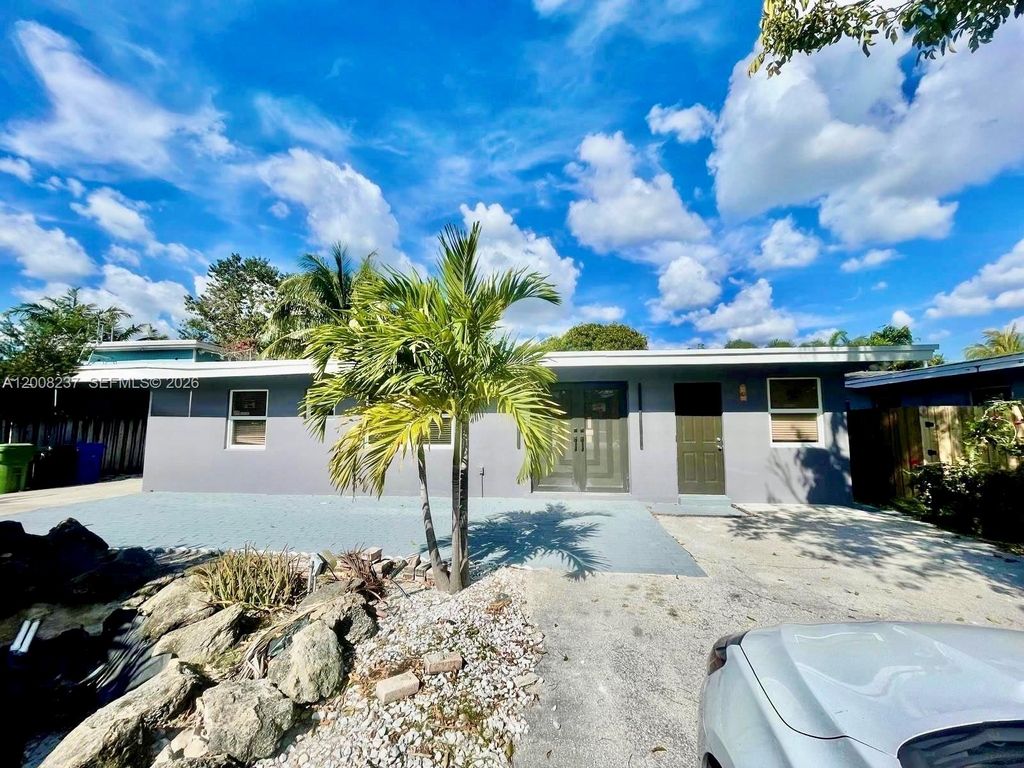 Photo of 1649 NE 8th Ave, Fort Lauderdale, FL 33305 (MLS # A12008237)