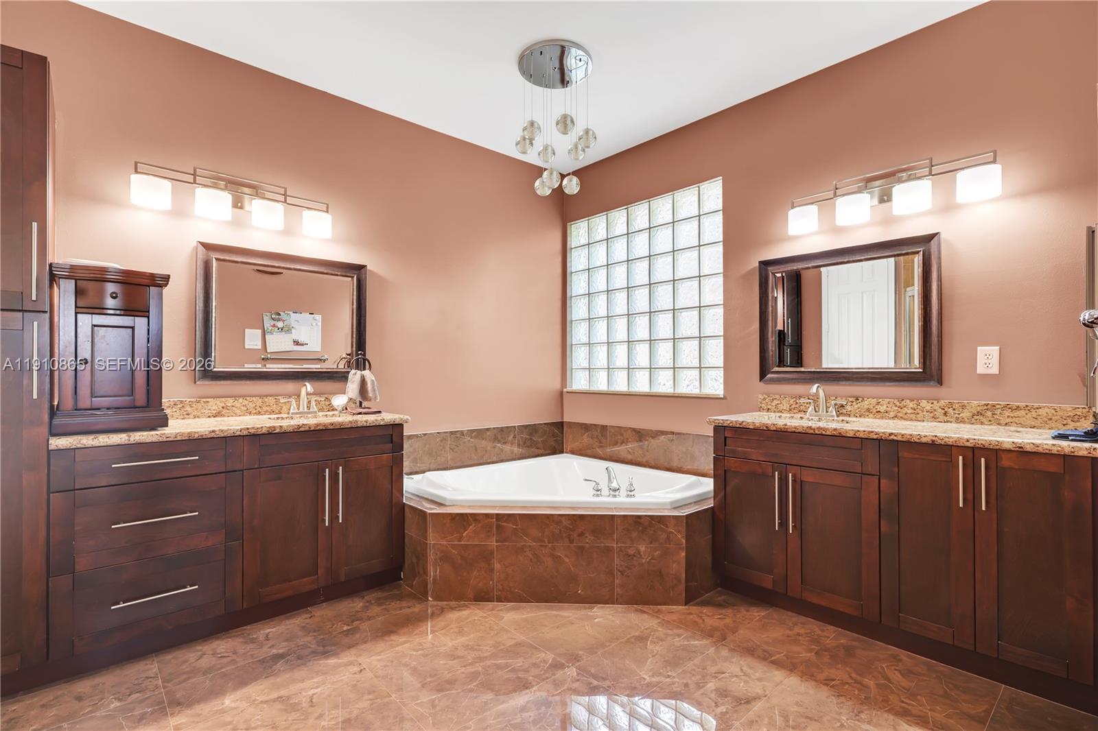 PEMBROKE FALLS -PHASE 4 - Residential