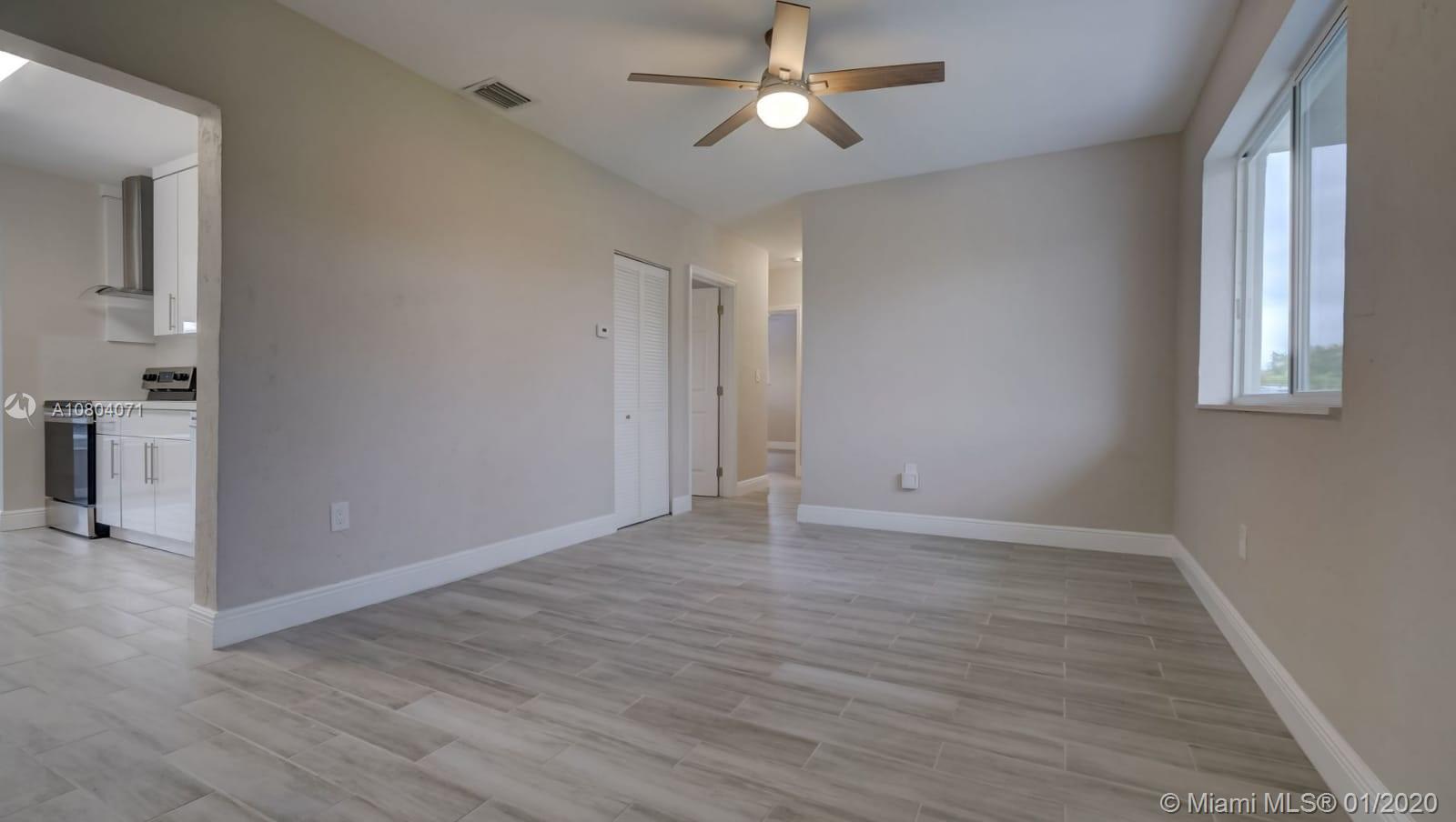 BAKER MANOR - Residential