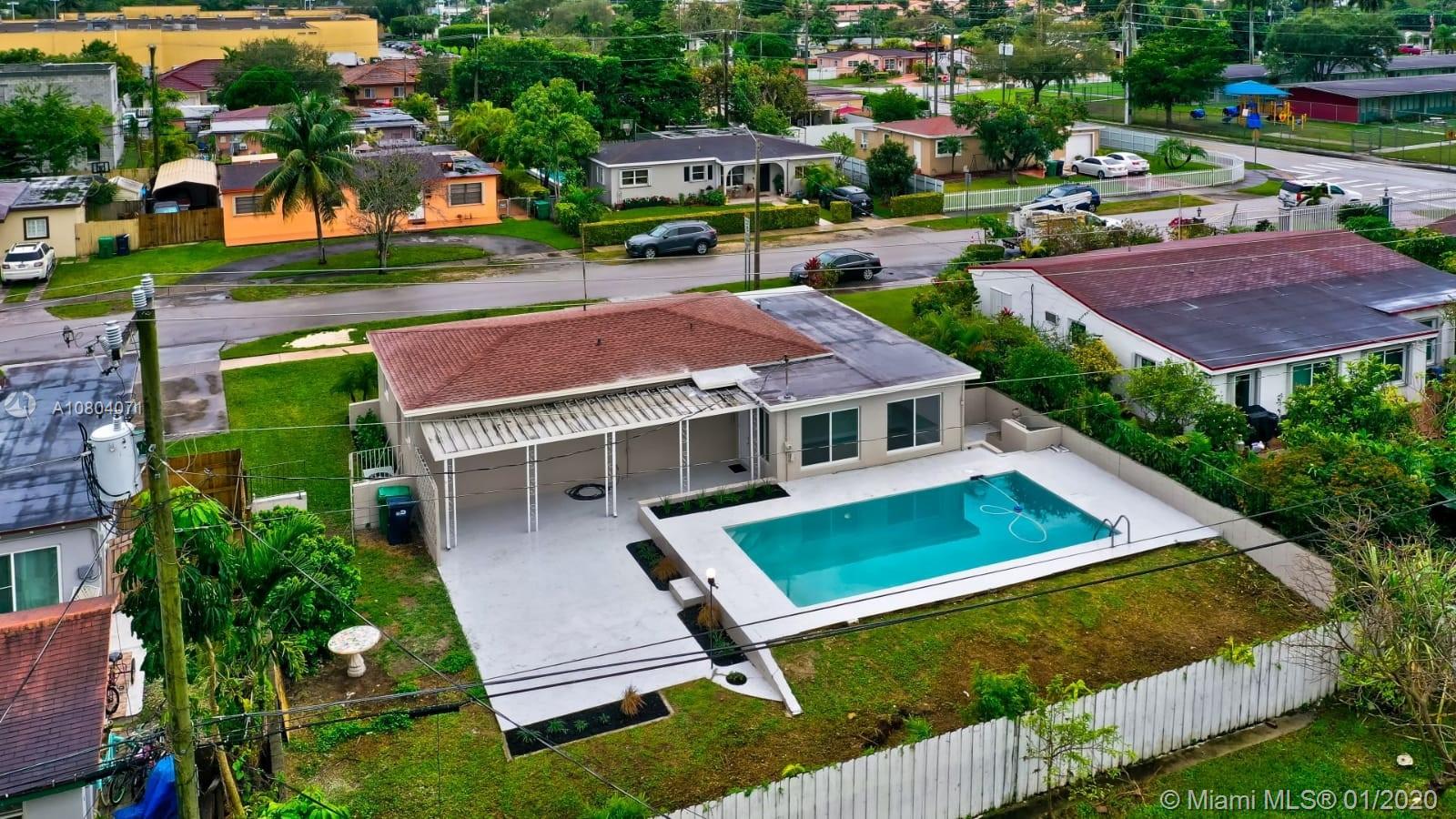 BAKER MANOR - Residential