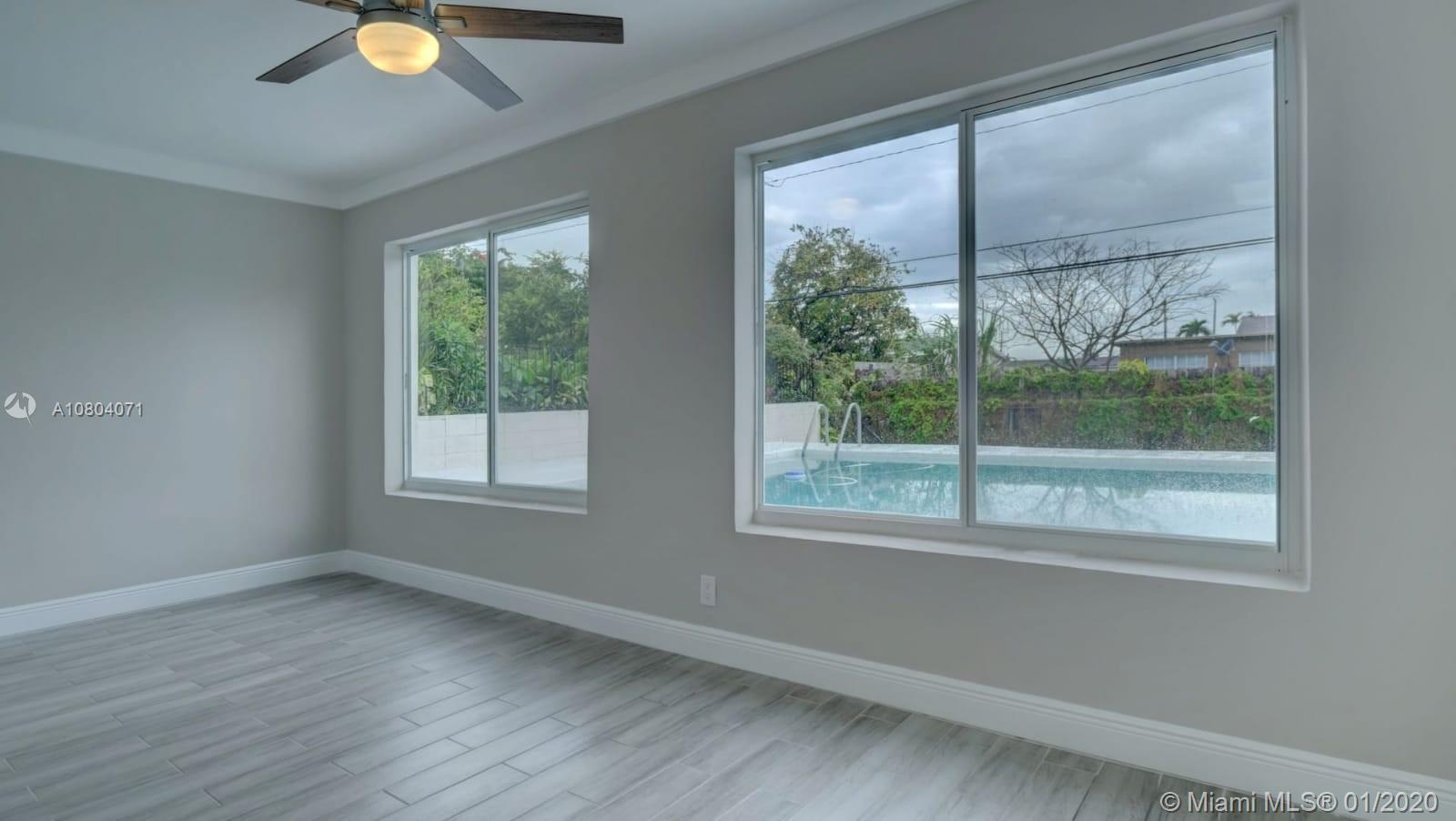 BAKER MANOR - Residential