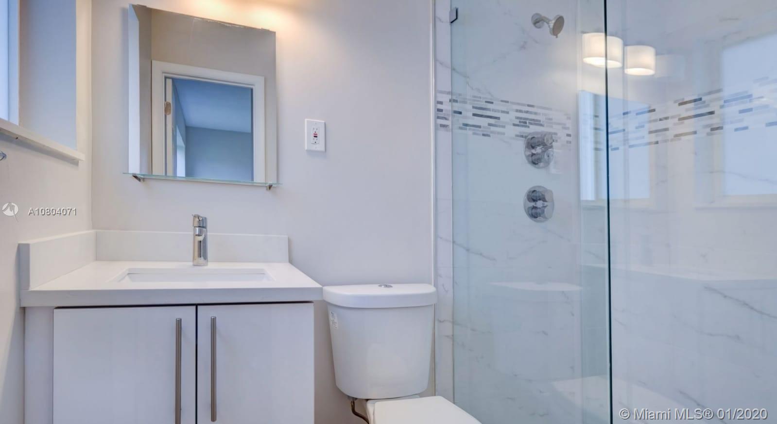 BAKER MANOR - Residential