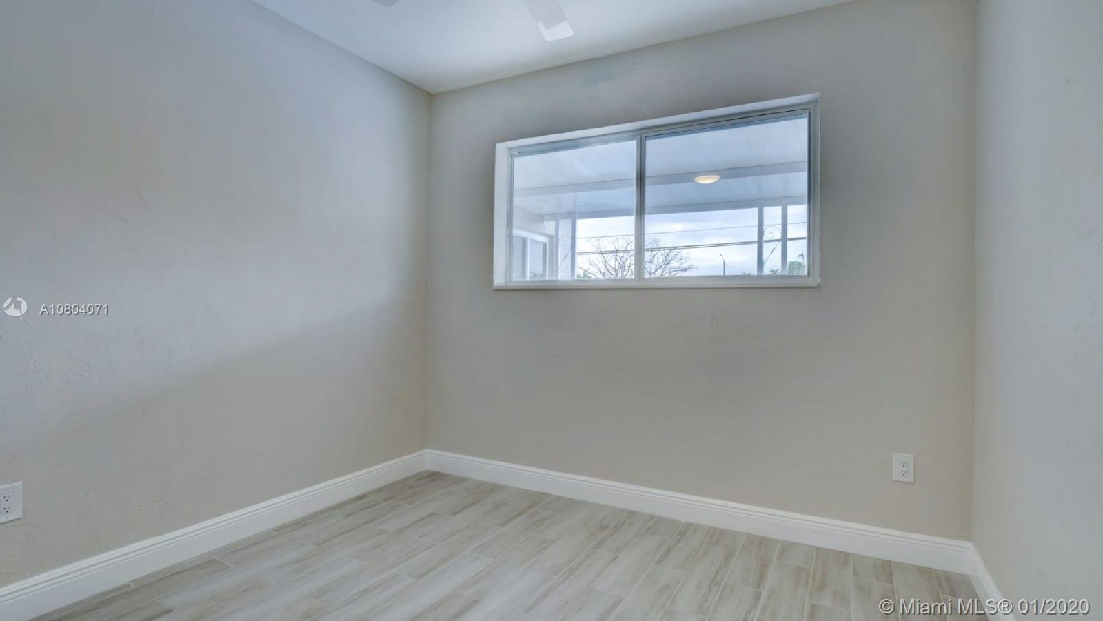 BAKER MANOR - Residential