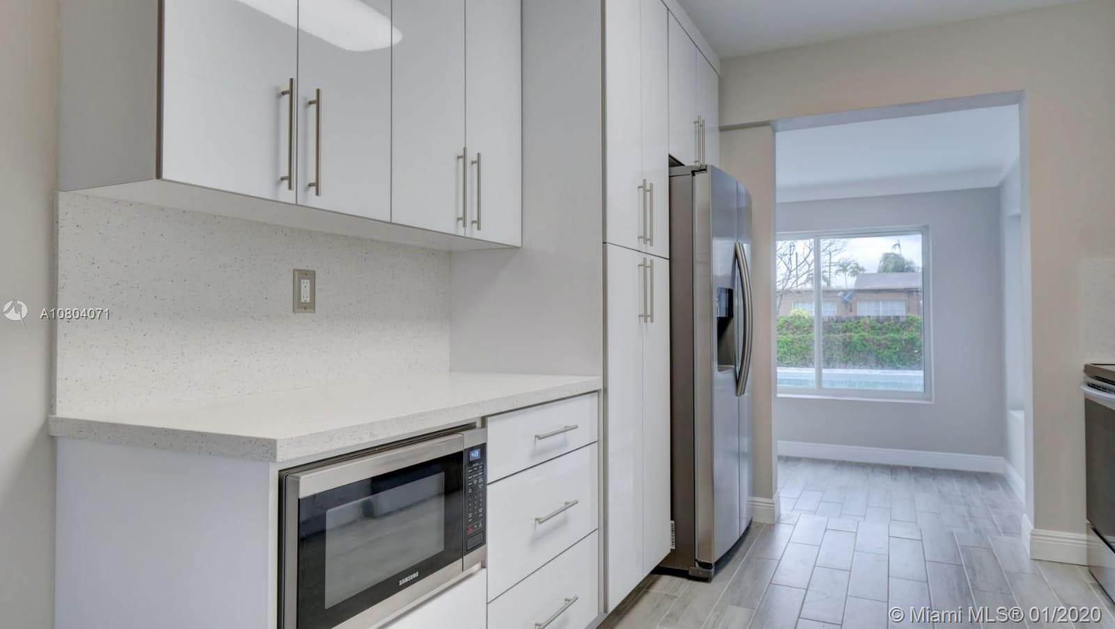 BAKER MANOR - Residential