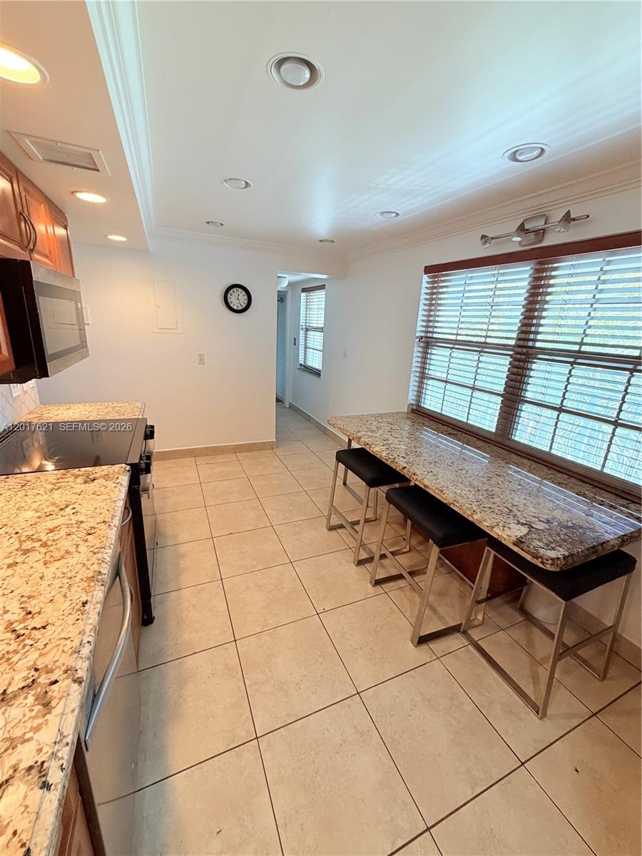 4020 W Palm Aire Dr 403