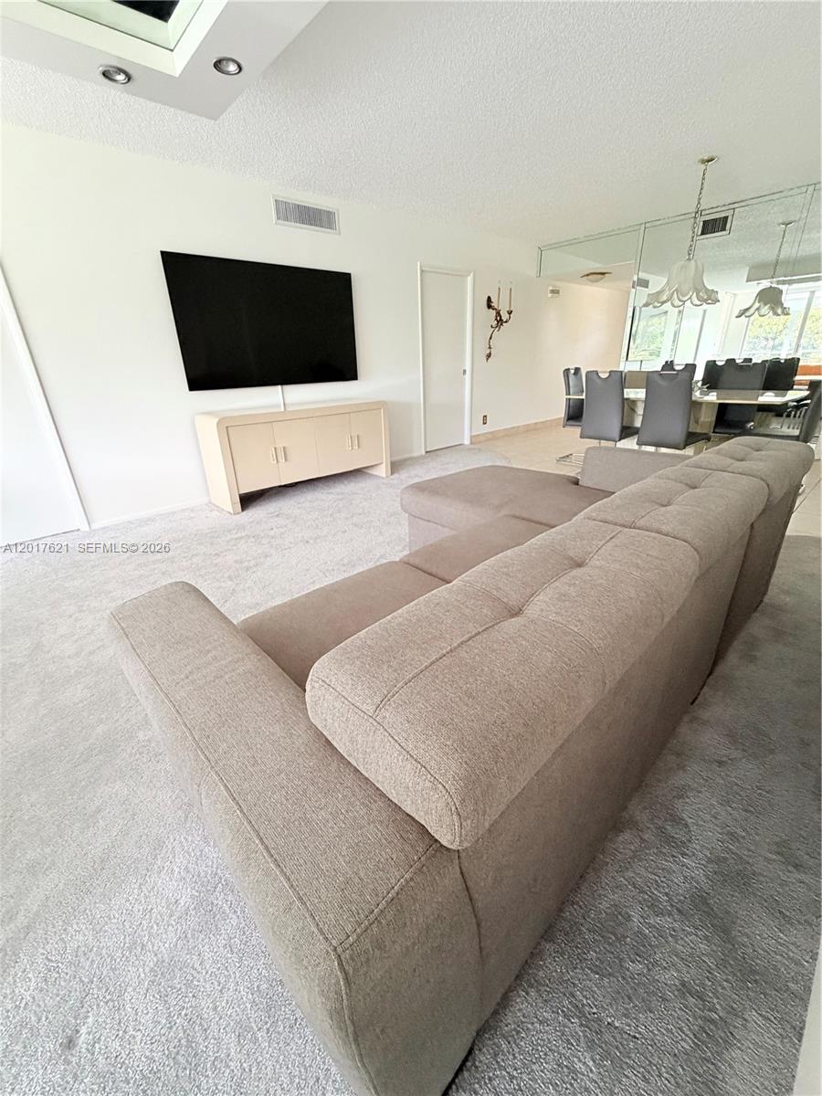 4020 W Palm Aire Dr 403