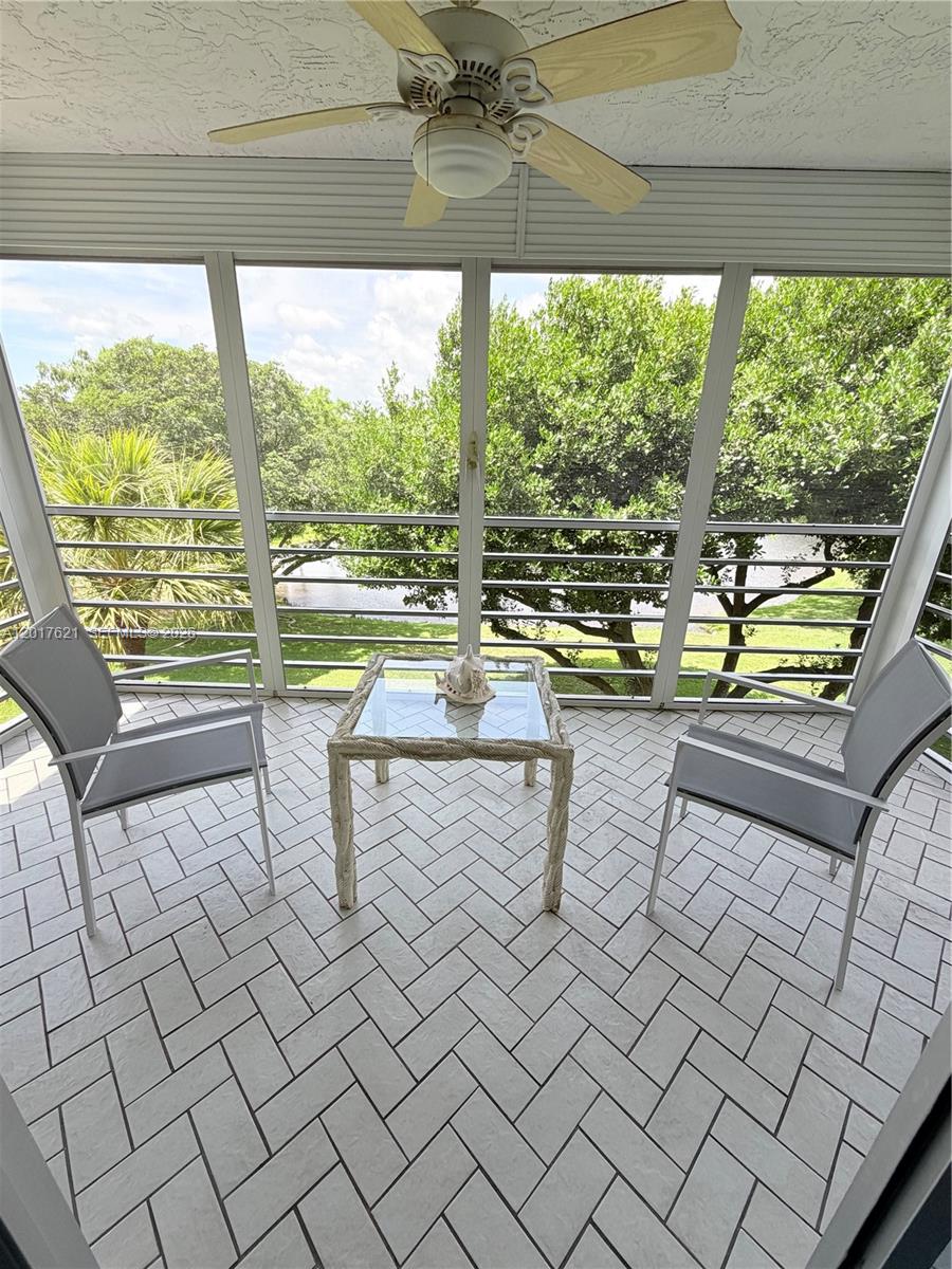 NO 103 PALM-AIRE COUNTRY - Residential Lease