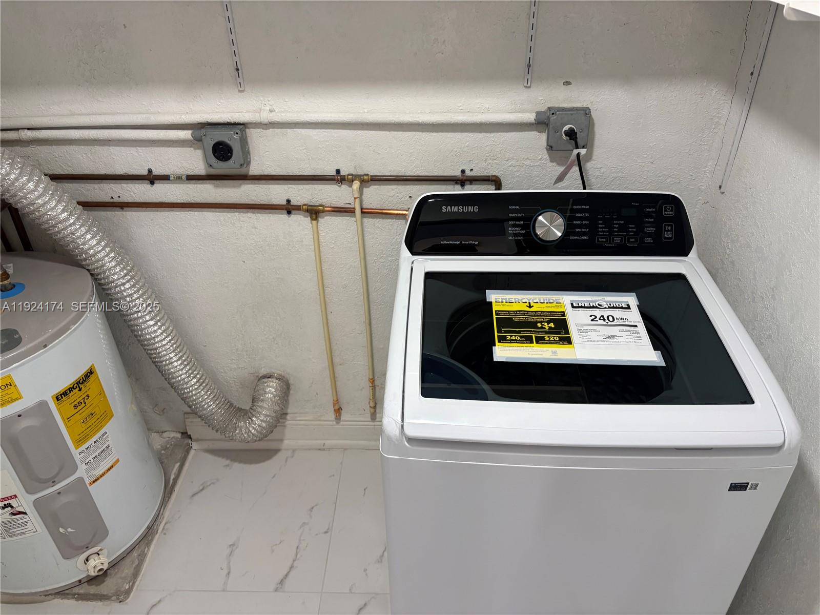 LAKE FOREST SEC 4 - Residential Lease