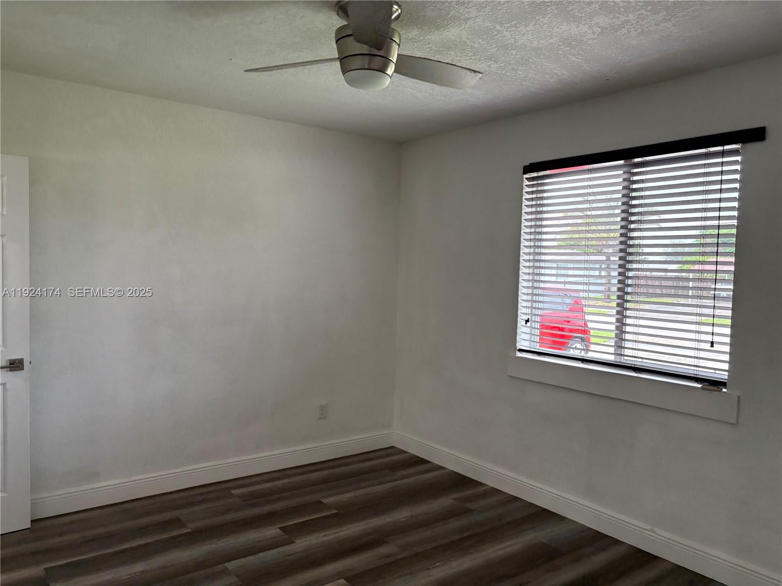 LAKE FOREST SEC 4 - Residential Lease