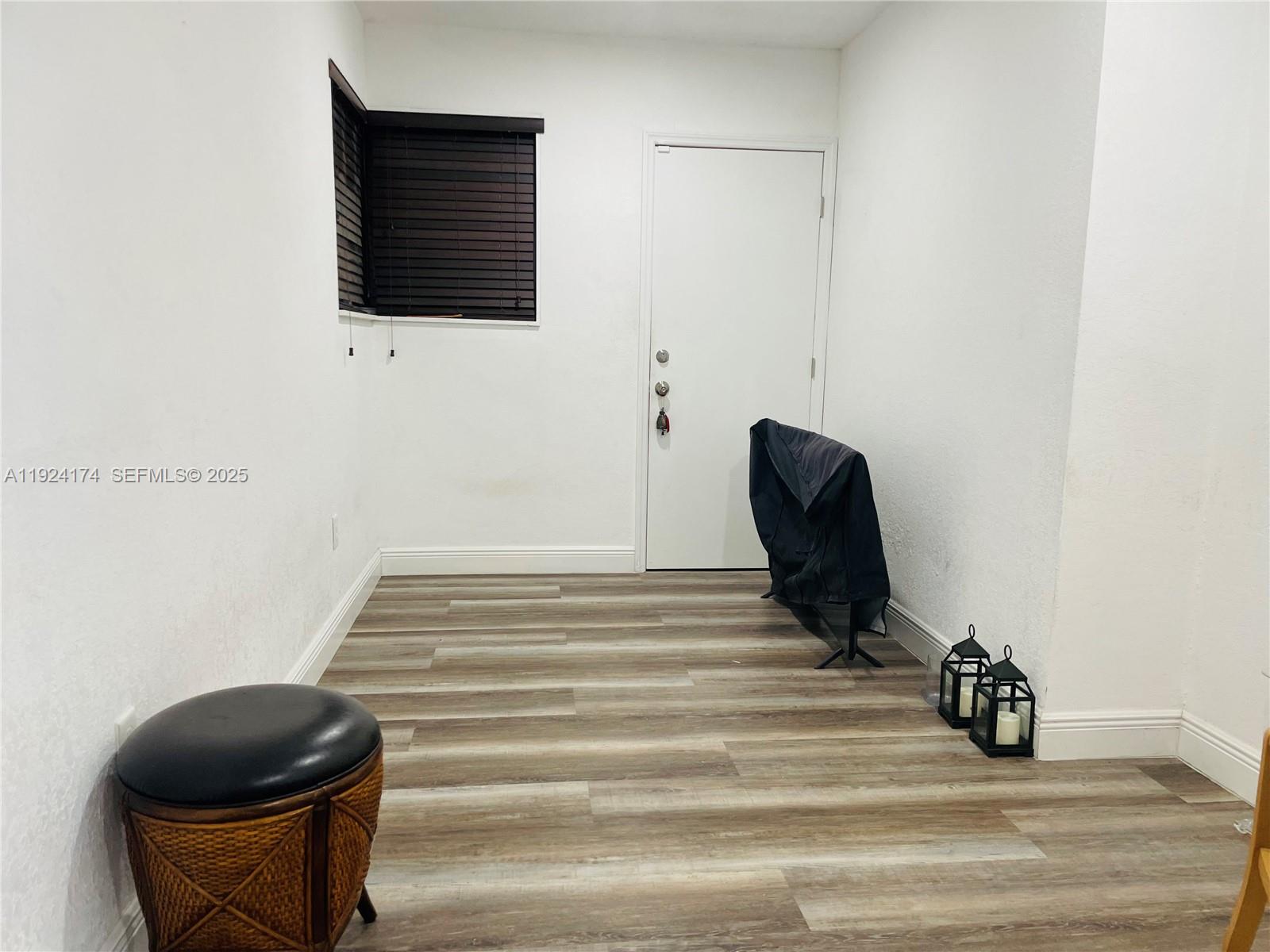 LAKE FOREST SEC 4 - Residential Lease